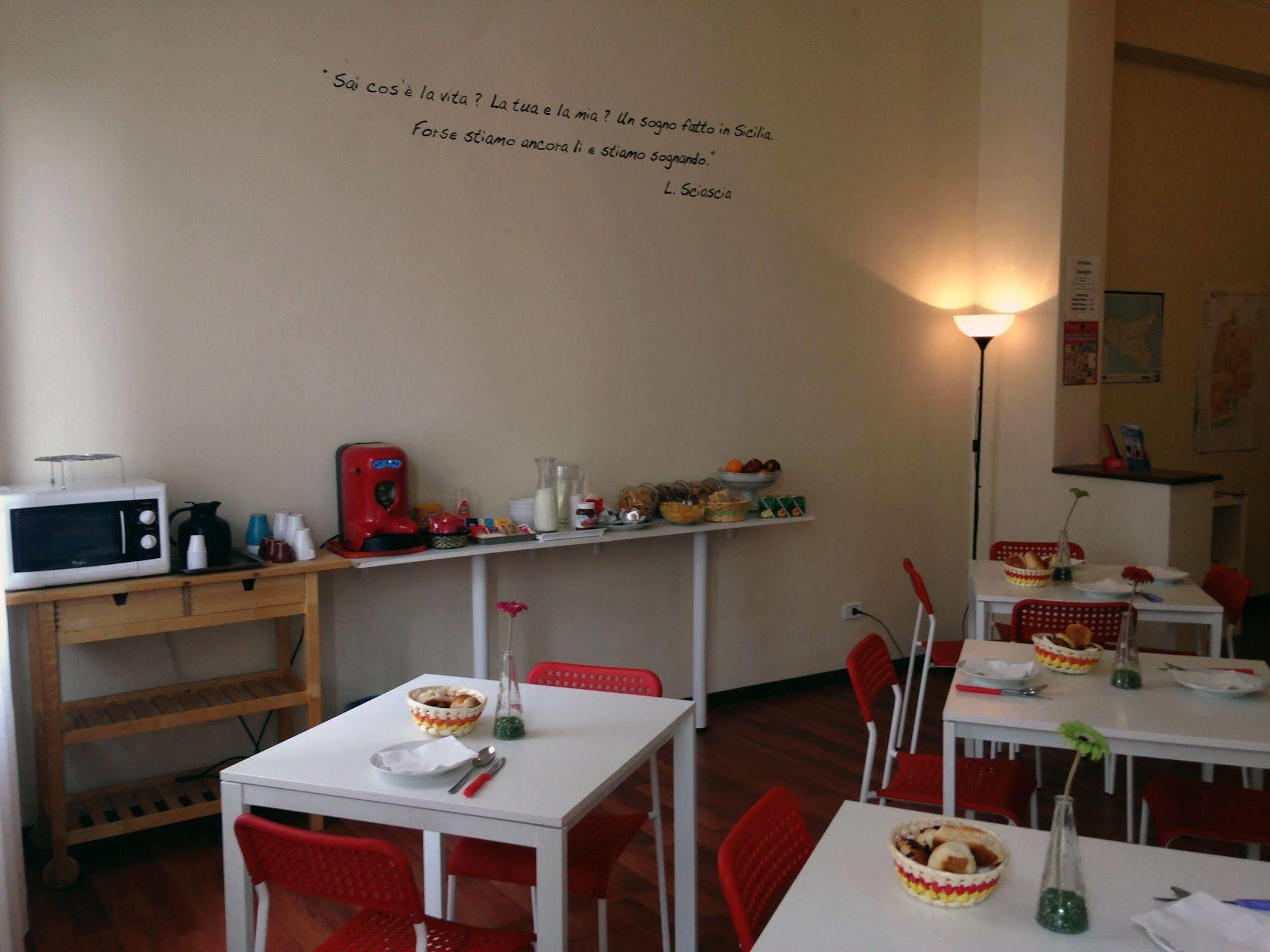 Castelnuovo Rooms #Politeama Palermo Buitenkant foto
